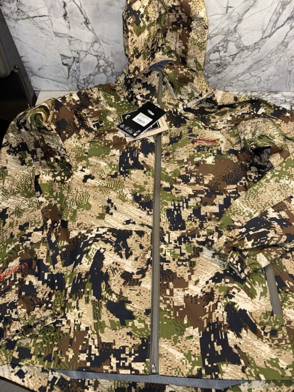 Sitka Youth Kids Cyclone Jacket Camo Hunting Goretex NEW